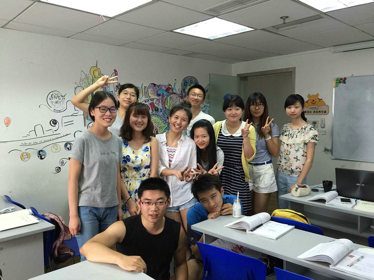 德語周末班畢業(yè)照