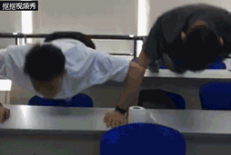 戰(zhàn)斗的班級(jí)教你如何背單詞