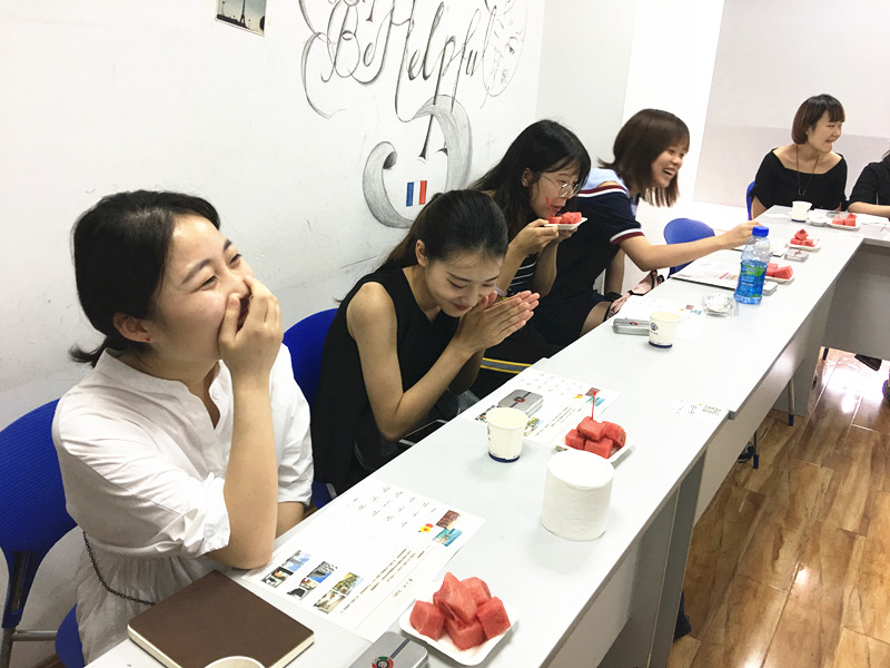 法亞意大利語角，究竟什么話題使現(xiàn)場男默女淚！