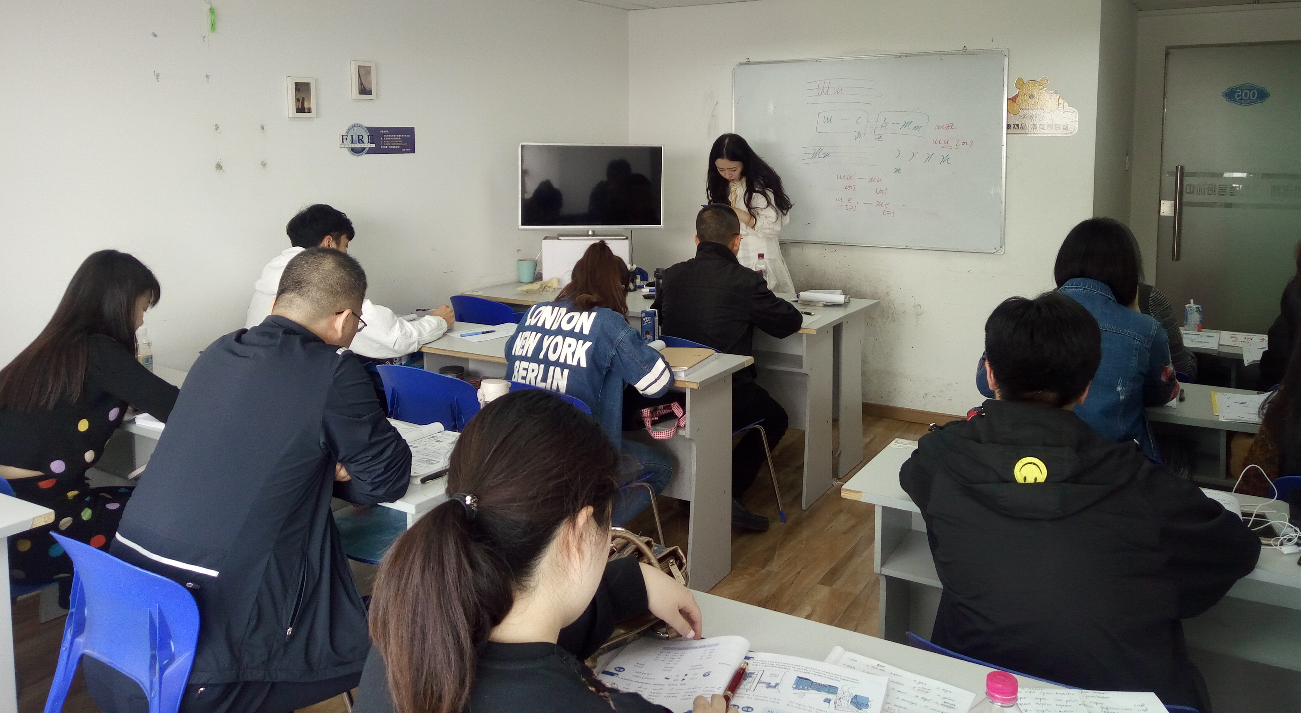 俄語初級周末班（舒加老師）