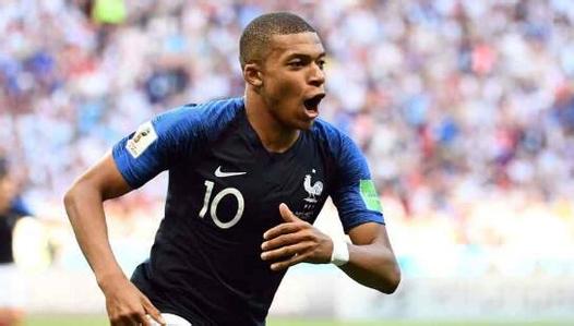 “被總統(tǒng)看中的男人”姆巴佩這周要來中國踢球了！